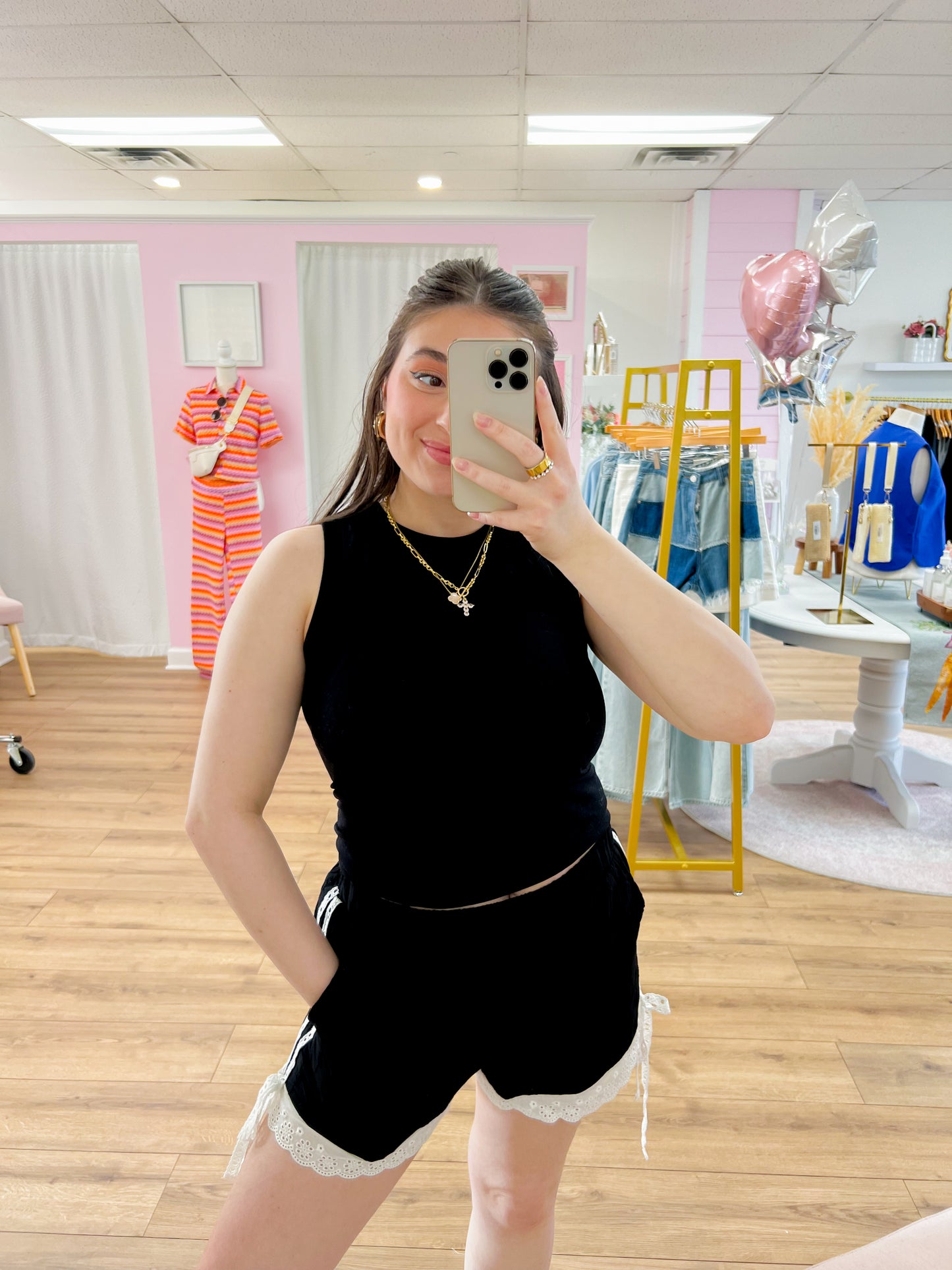 Contrast Eyelet Shorts