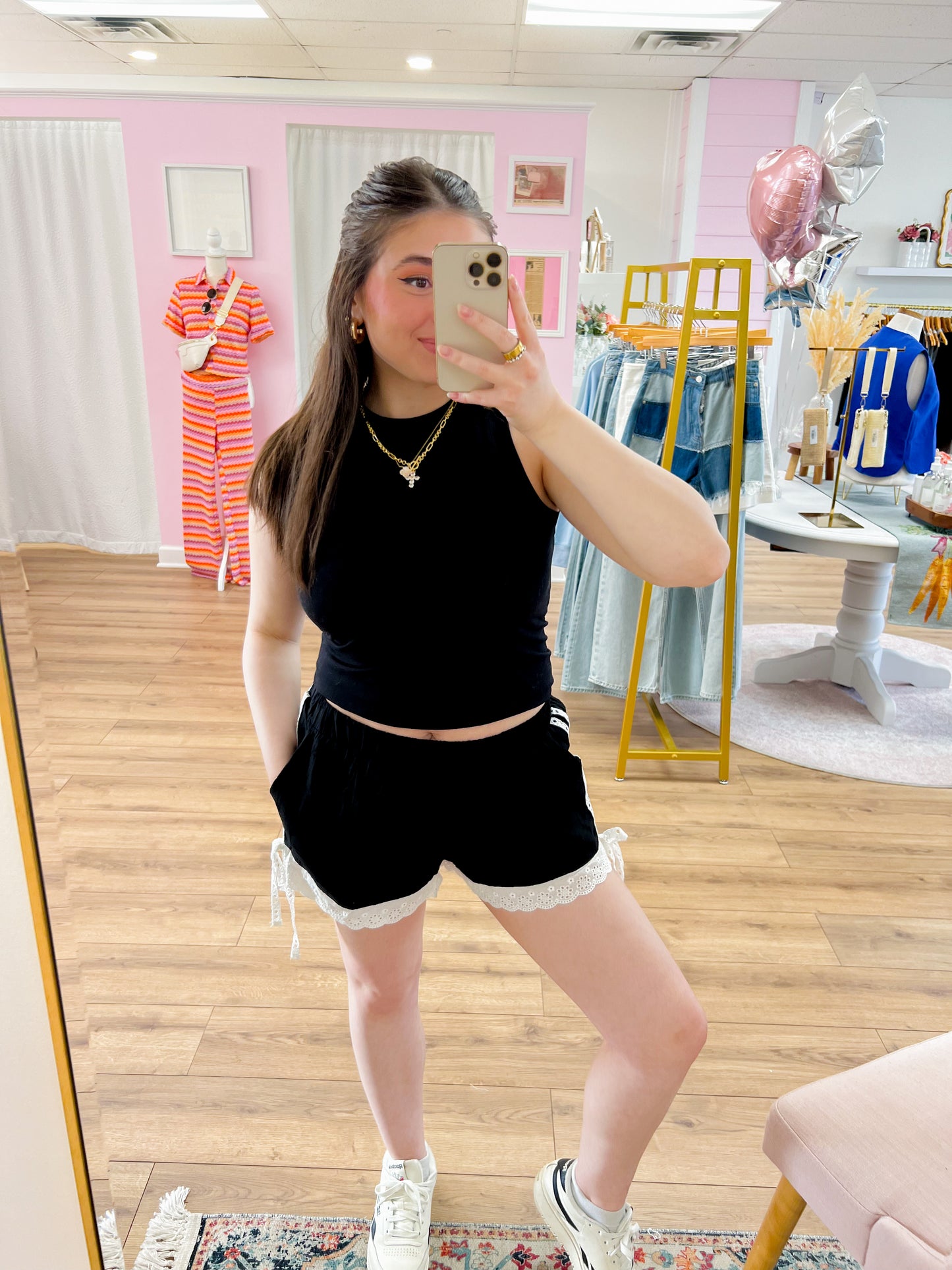 Contrast Eyelet Shorts