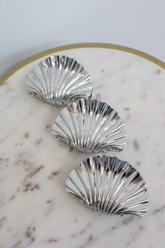 Large Shell Claw Clip