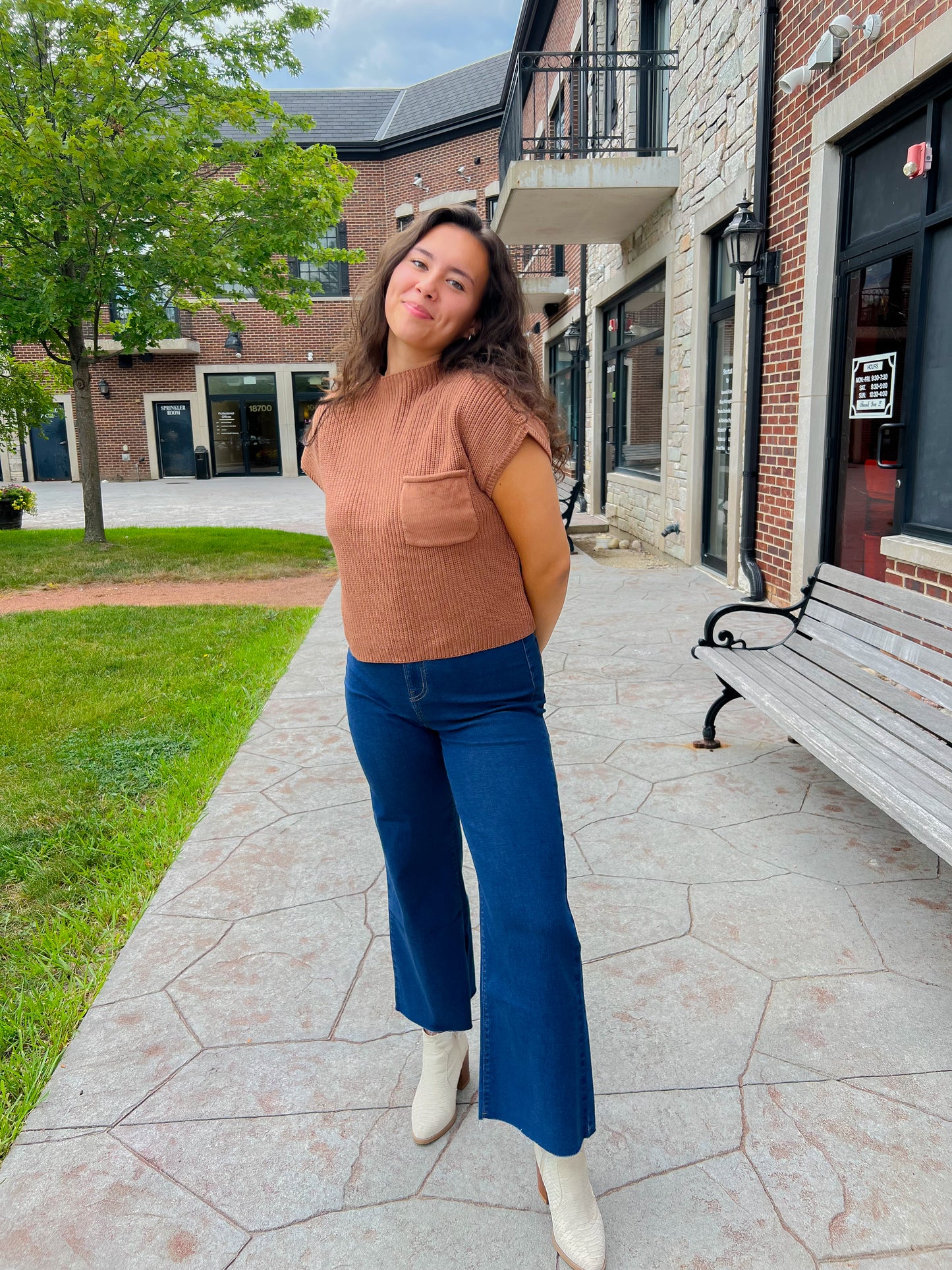 dark wash blue jeans