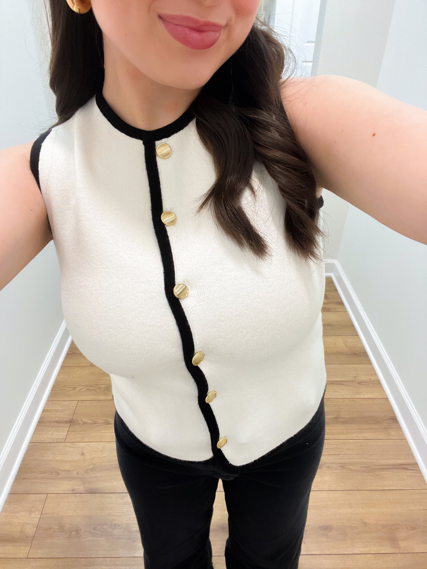 All About The Contrast Tank