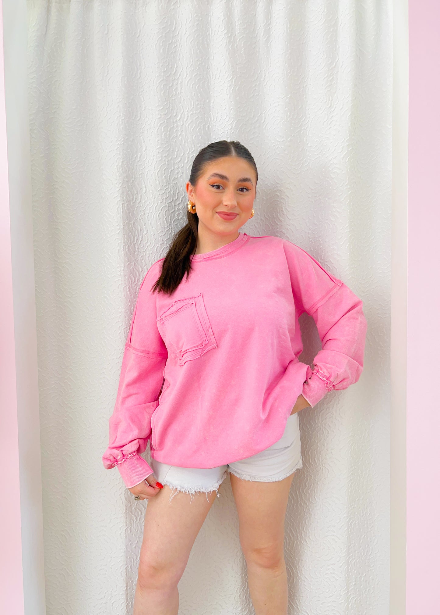 pinky pullover