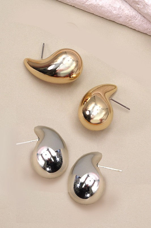 teardrop earrings