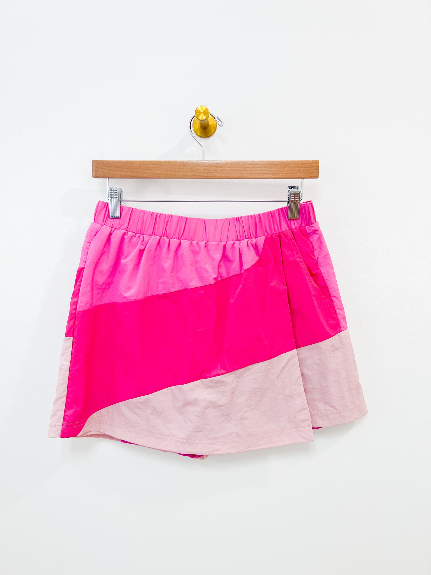 pink color block active skort