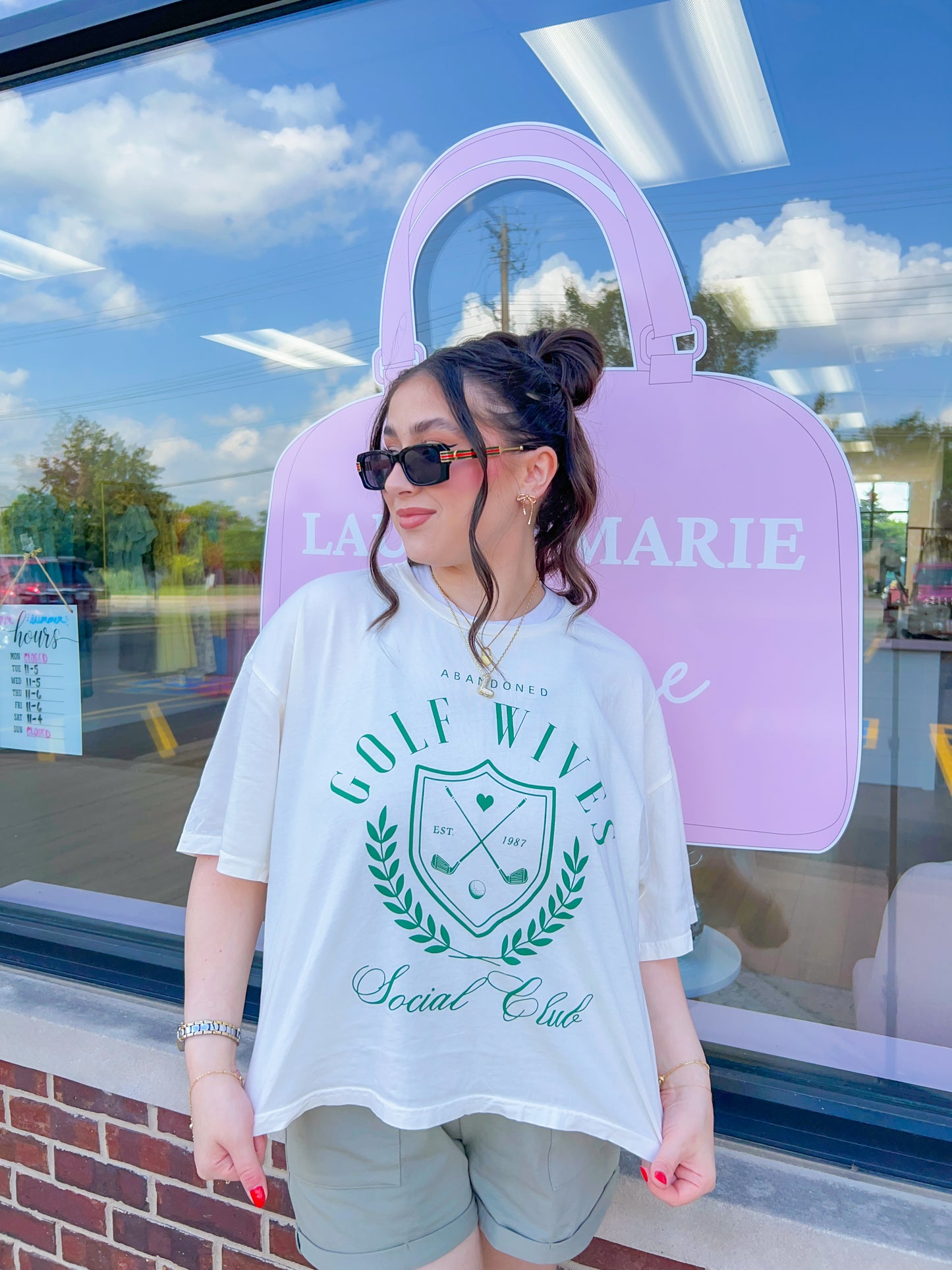 golf wives club tee